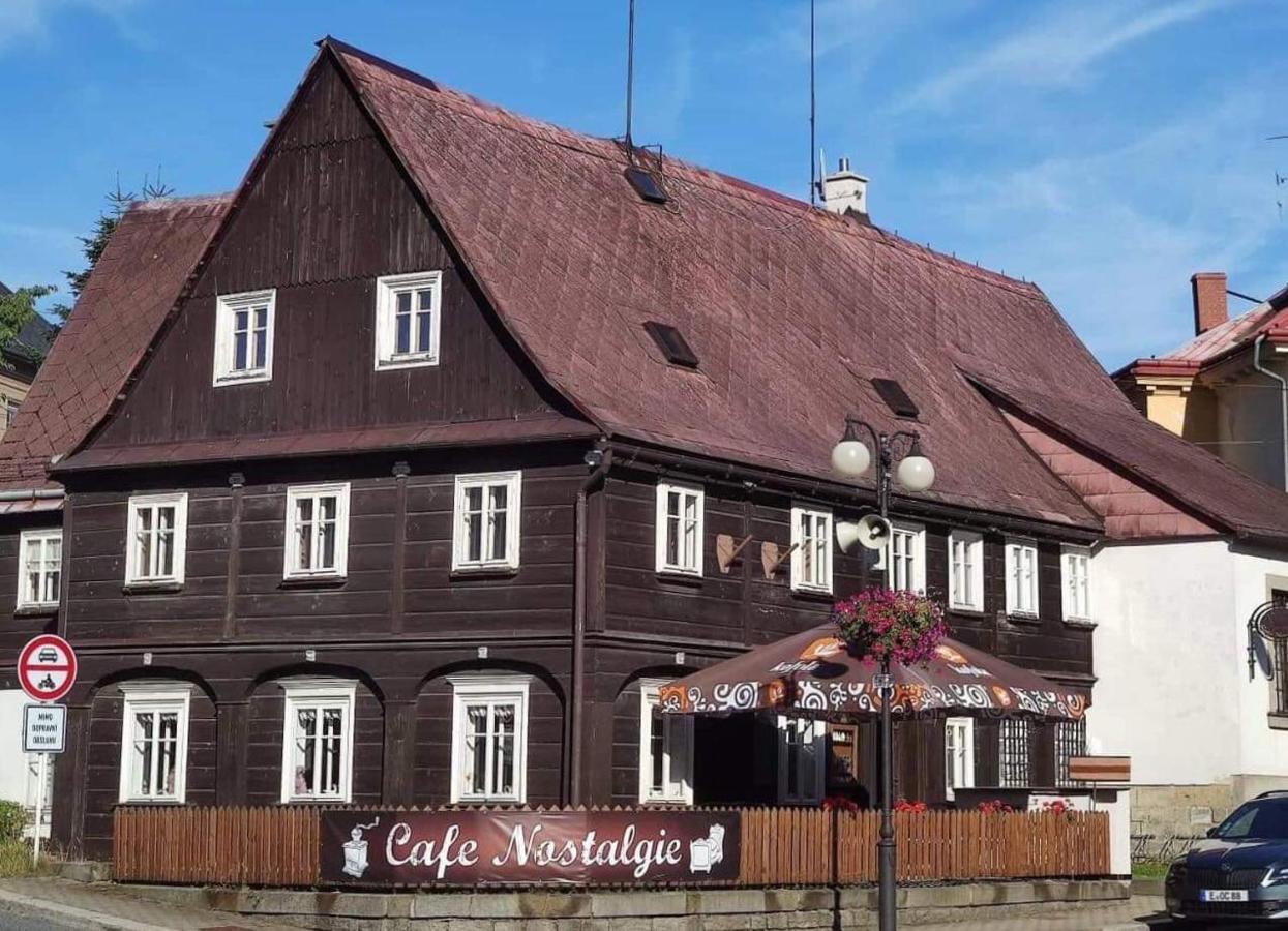 Cafe Nostalgie Dvouluzkovy Romanticky Pokoj Krasna Lipa Exterior photo
